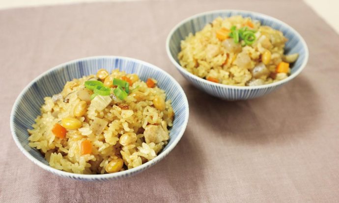 炒り大豆と豚肉の炊き込みご飯