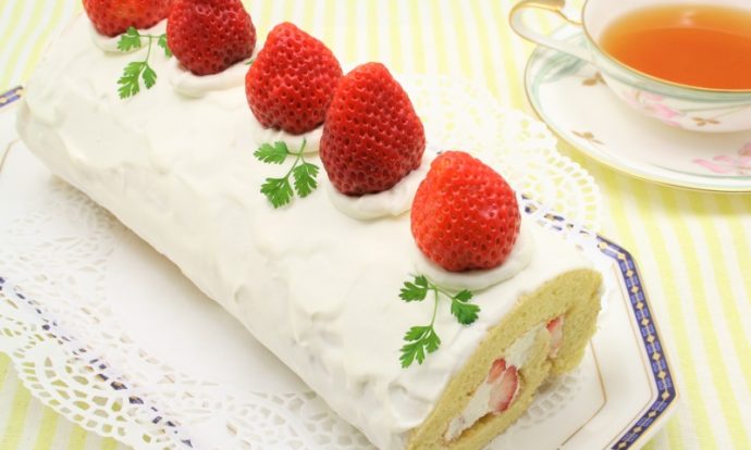 いちごのロールケーキ