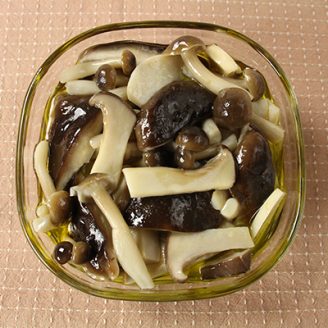 塩きのこのオイル漬け