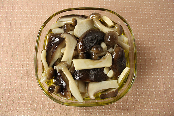 塩きのこのオイル漬け