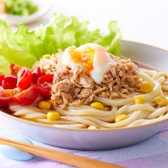 レタスたっぷり！ツナサラダうどん