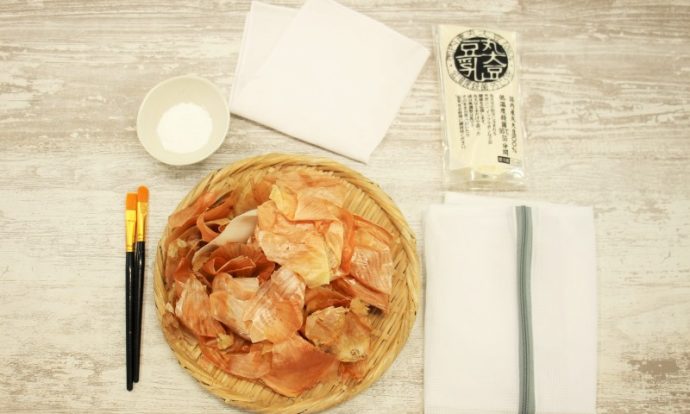 たまねぎの皮でのこり染