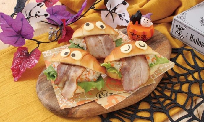 おばけロールパンサンド