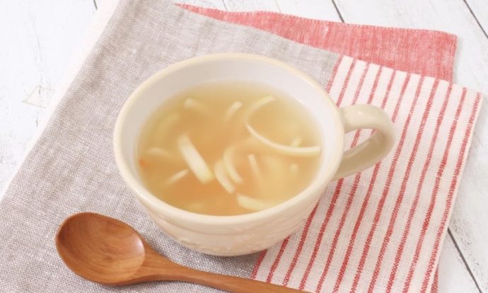 たまねぎとにんじんの中華スープ