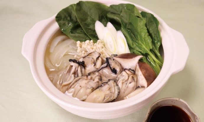 かきとほうれん草の常夜鍋