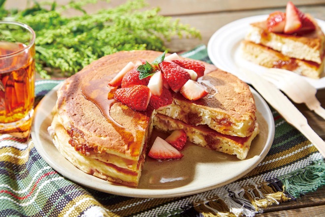 いちごとクリームチーズのホットケーキ