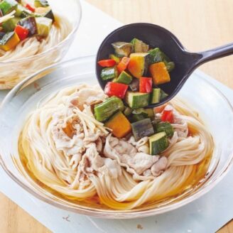 冷しゃぶと夏野菜の揚げ浸しで！ごちそうそうめん