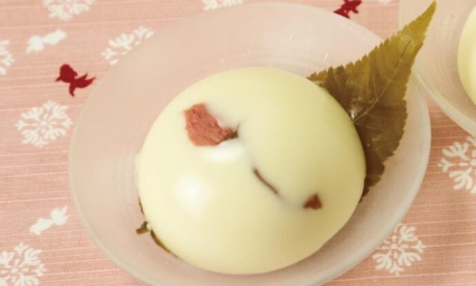 桜のクリームみずようかん