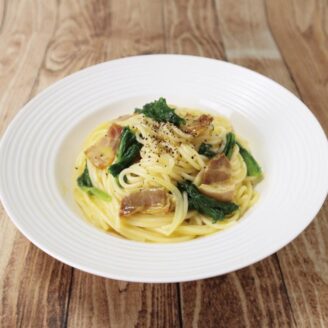 ベーコンとほうれん草のコンポタカルボナーラ