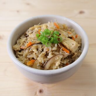 ちりめんじゃことにんじんの炊き込みご飯