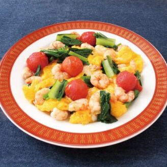 ふわふわ卵とえびのトマト炒め