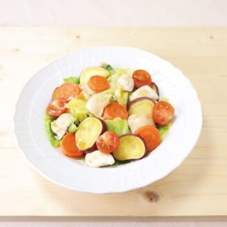 鶏ささみと野菜のオイル蒸し