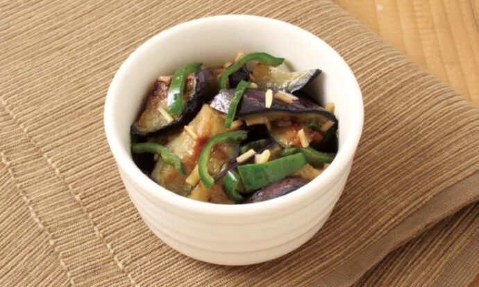 なすとピーマンの生姜醤油炒め