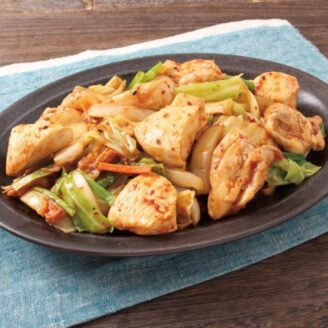 鶏肉とキャベツのタッカルビ風