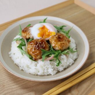 切干大根の鶏つくね丼