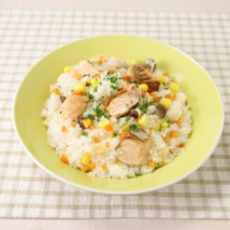 秋鮭のコンソメピラフ