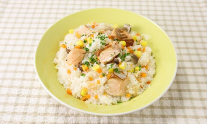 秋鮭のコンソメピラフ