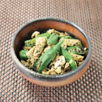 鶏むね肉とオクラのさっぱりごま和え