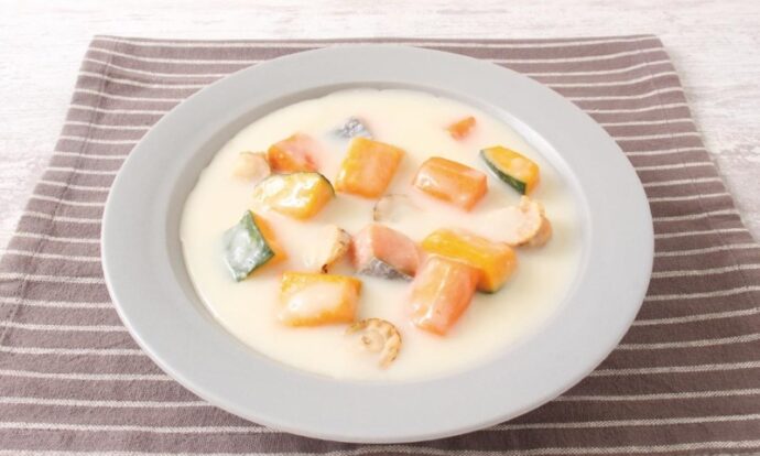 かぼちゃとシーフードのクリームシチュー