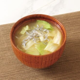 じゃことキャベツのみそ汁