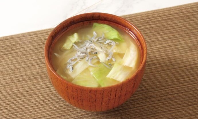 じゃことキャベツのみそ汁