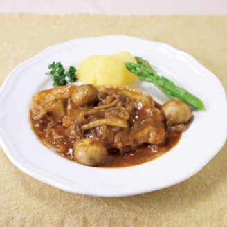 豚肉のデミグラスソース煮込み