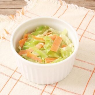 キャベツとにんじんのコールスローサラダ