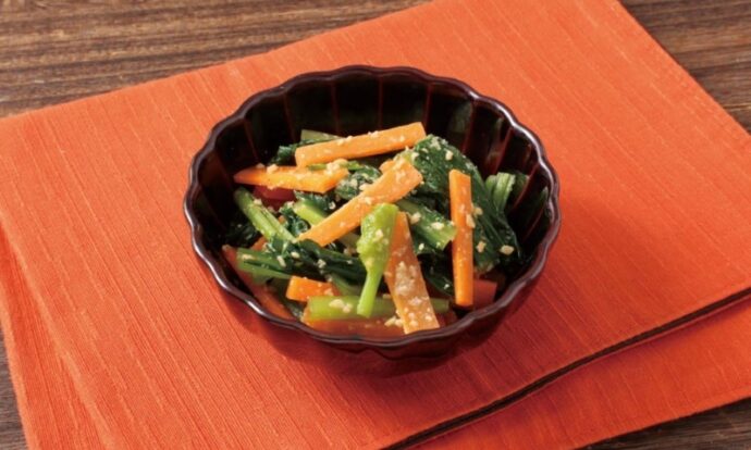 小松菜と人参の胡麻和え