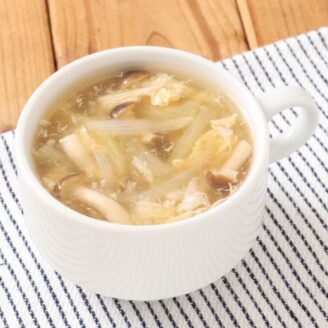 しめじと卵の中華スープ