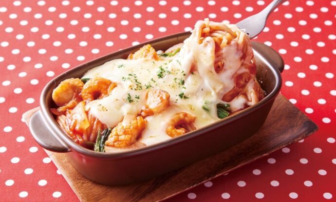 シーフードたっぷりのナポリタングラタン